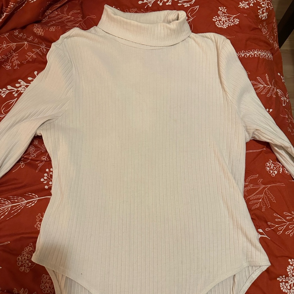 SHEIN Off-White Ribbed Turtleneck Bodysuit